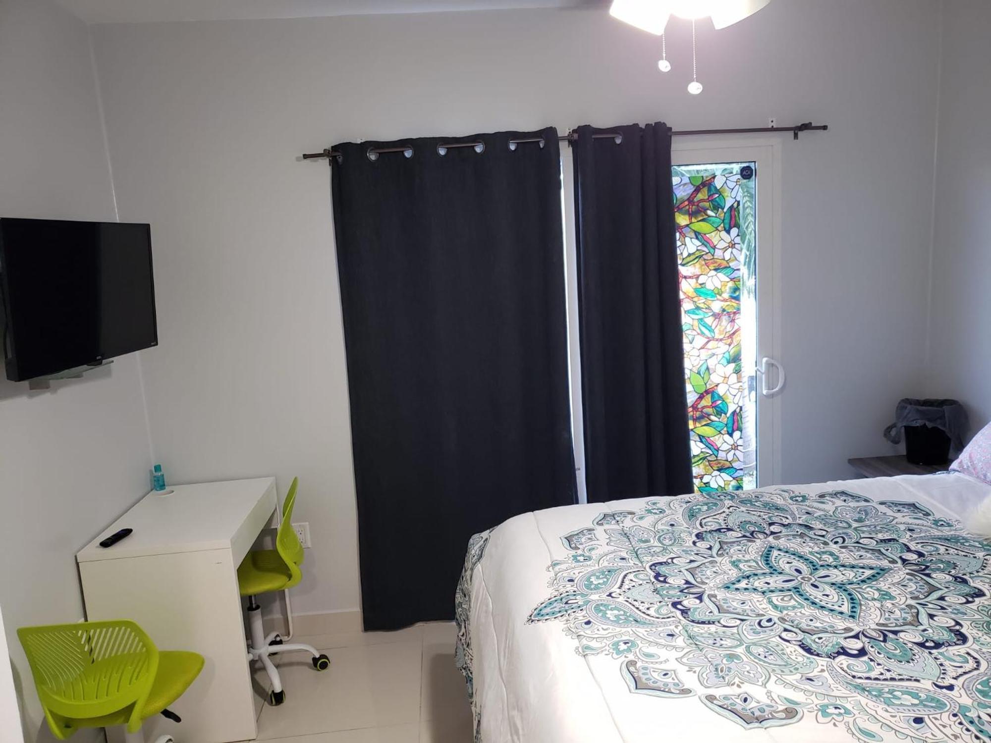 Апартаменты Lixylouis Minutes From Miami International Airport Princeton Экстерьер фото